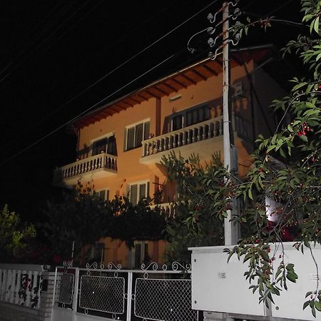Family Hotel Velevi Velingrado Exterior foto