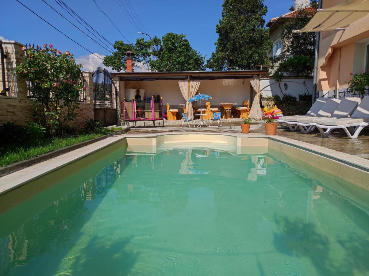 Family Hotel Velevi Velingrado Exterior foto